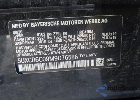 2021 BMW X5 xDrive40I z USA, uszkodzony, nr VIN 5UXCR6C09M9D76586